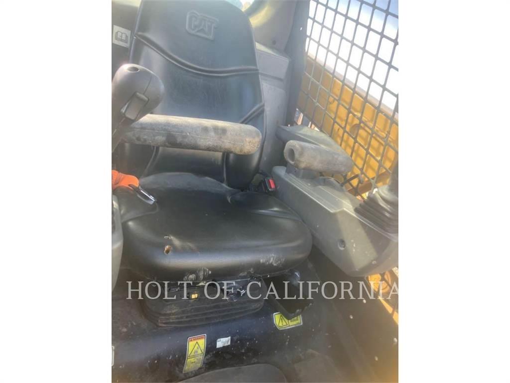 CAT 239 Skid steer loaders