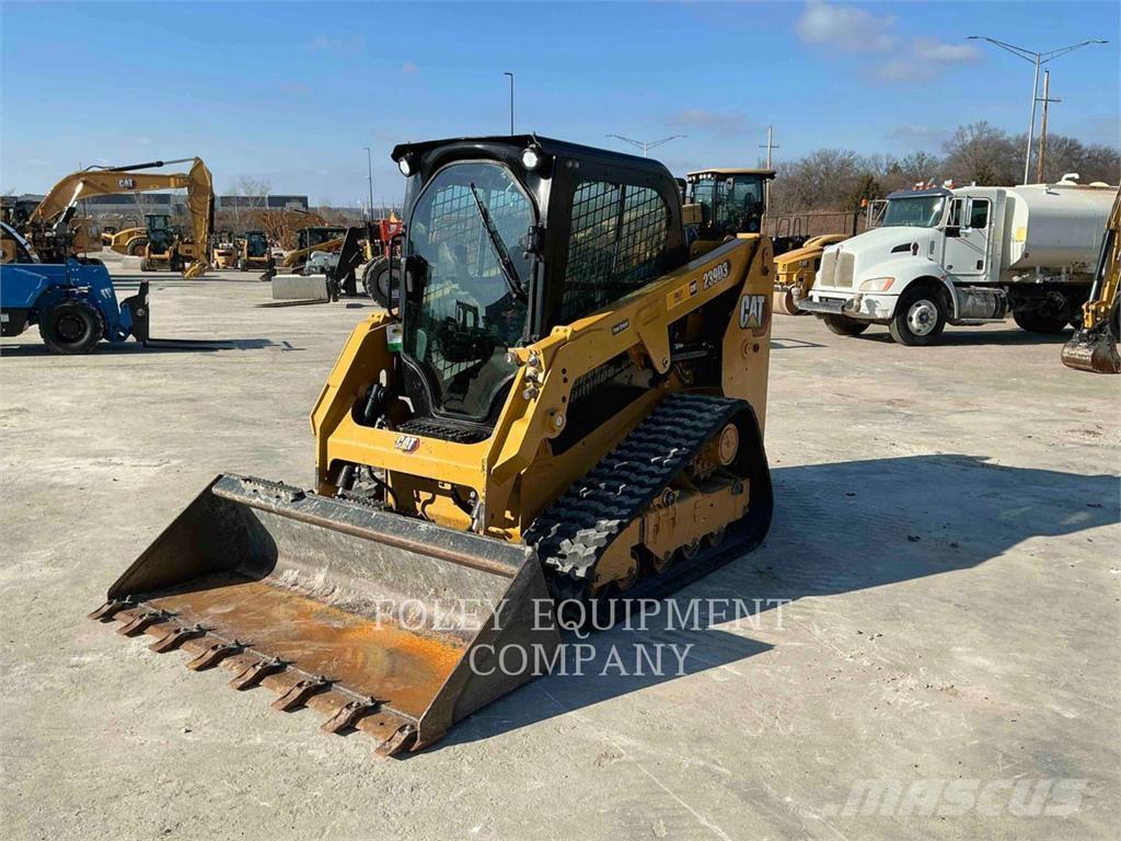 CAT 239D3 Skid steer loaders