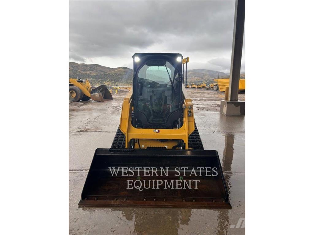 CAT 239D3 Skid steer loaders