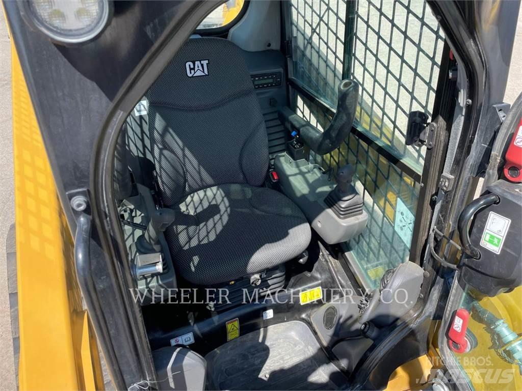 CAT 239D3 C1H2 Crawler loaders