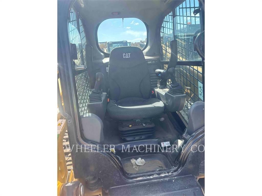 CAT 239D3 C3H2 Crawler loaders