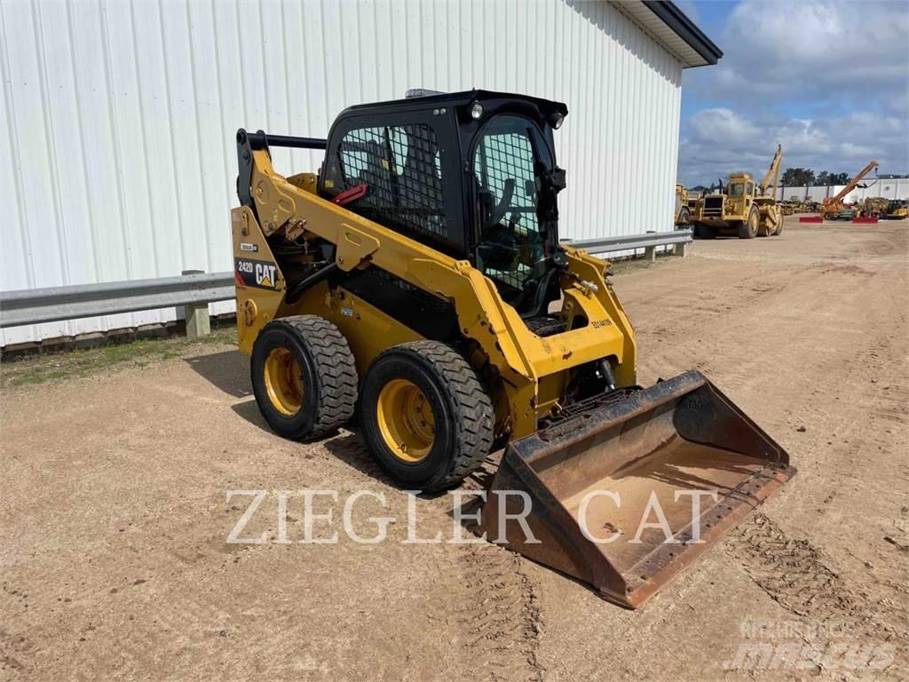 CAT 242D Skid steer loaders