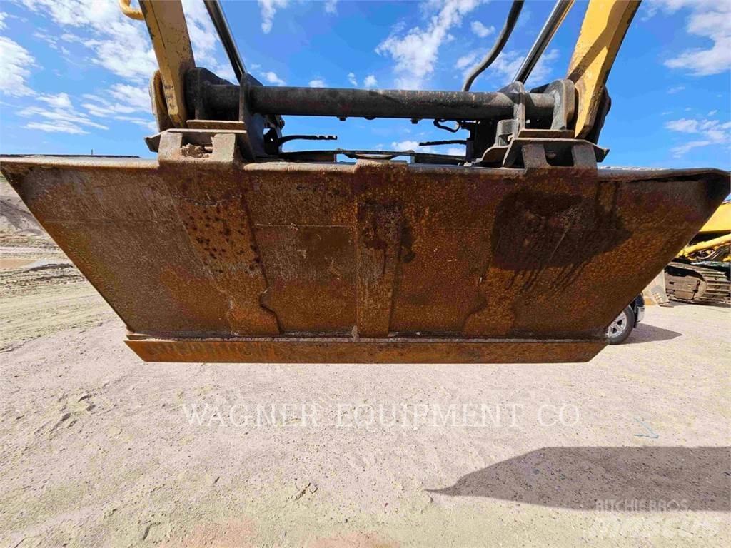 CAT 242D Skid steer loaders