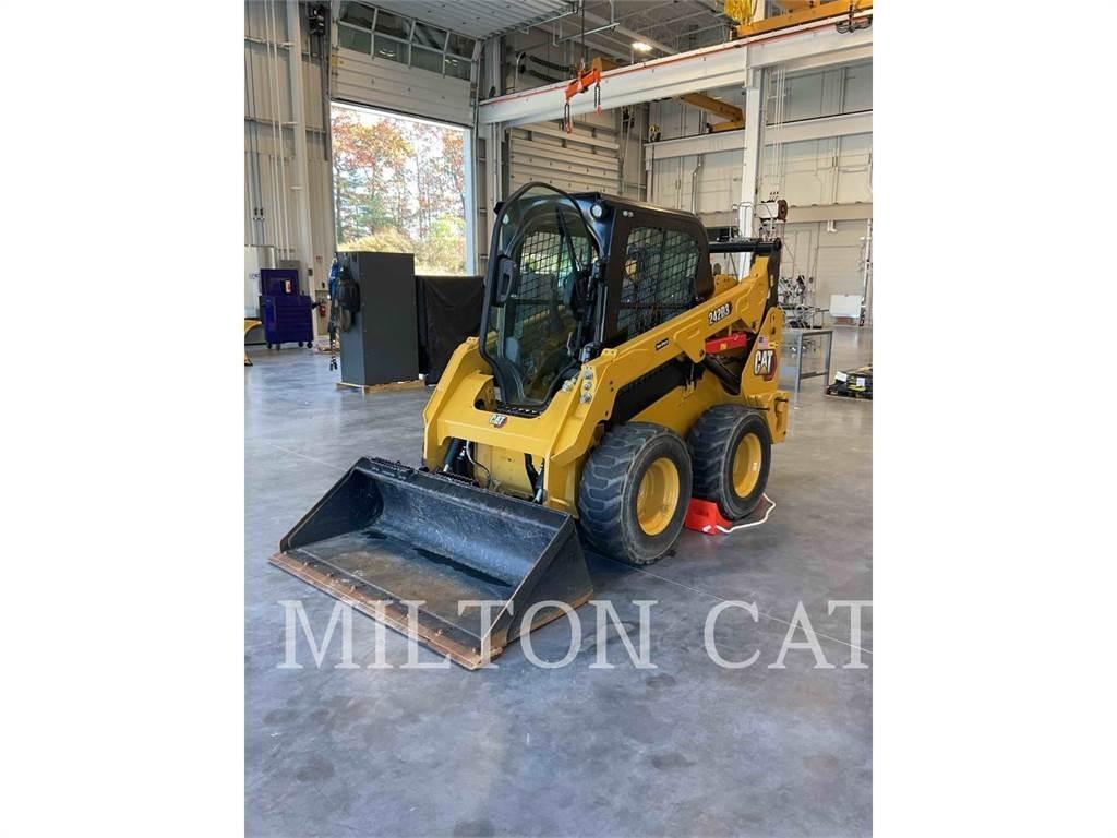 CAT 242D3 Skid steer loaders