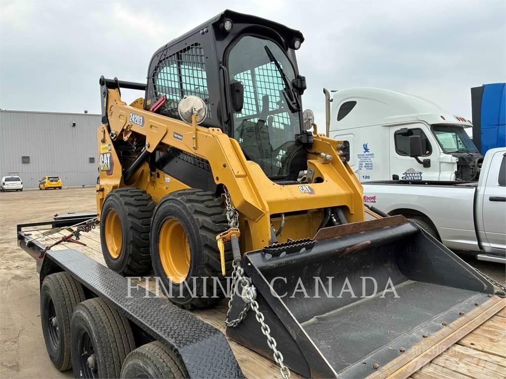 CAT 242D3 Skid steer loaders