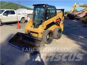 CAT 242D3 AC Skid steer loaders