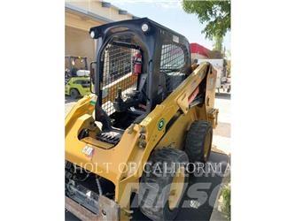 CAT 246 HF Skid steer loaders