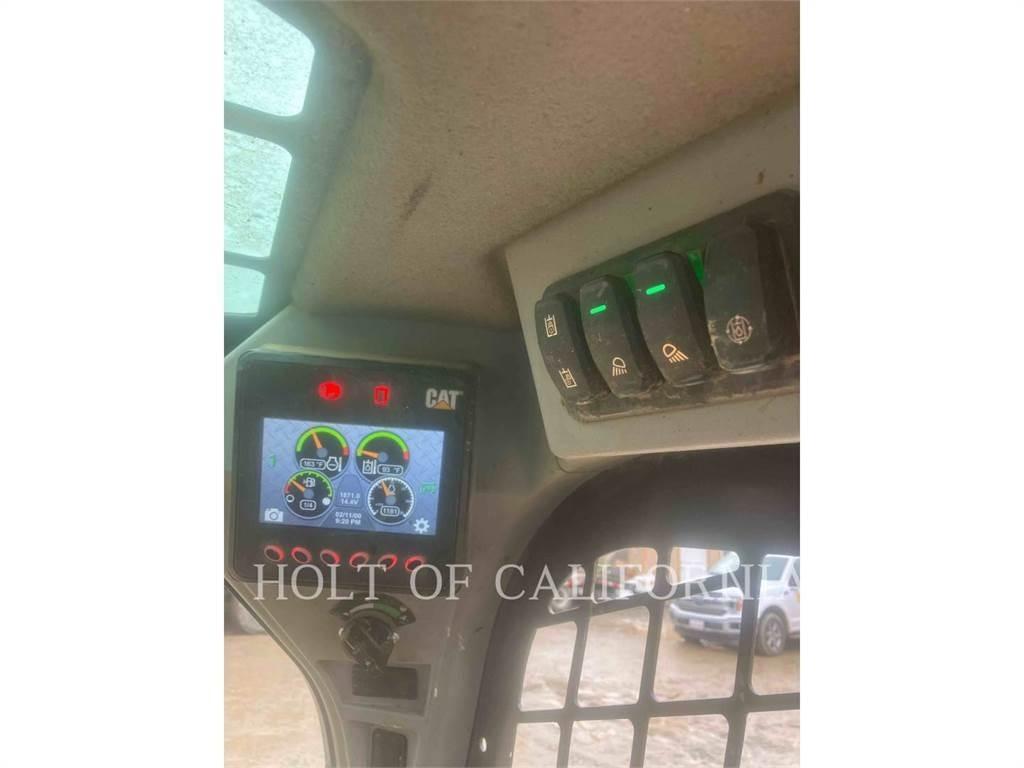 CAT 246D3 HF Skid steer loaders