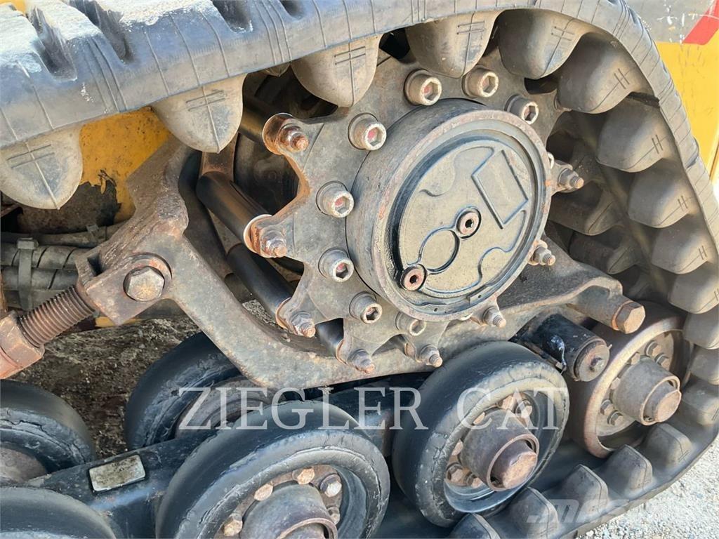 CAT 247B3 Crawler loaders