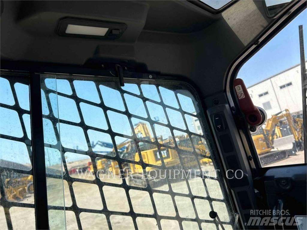CAT 255 Crawler loaders