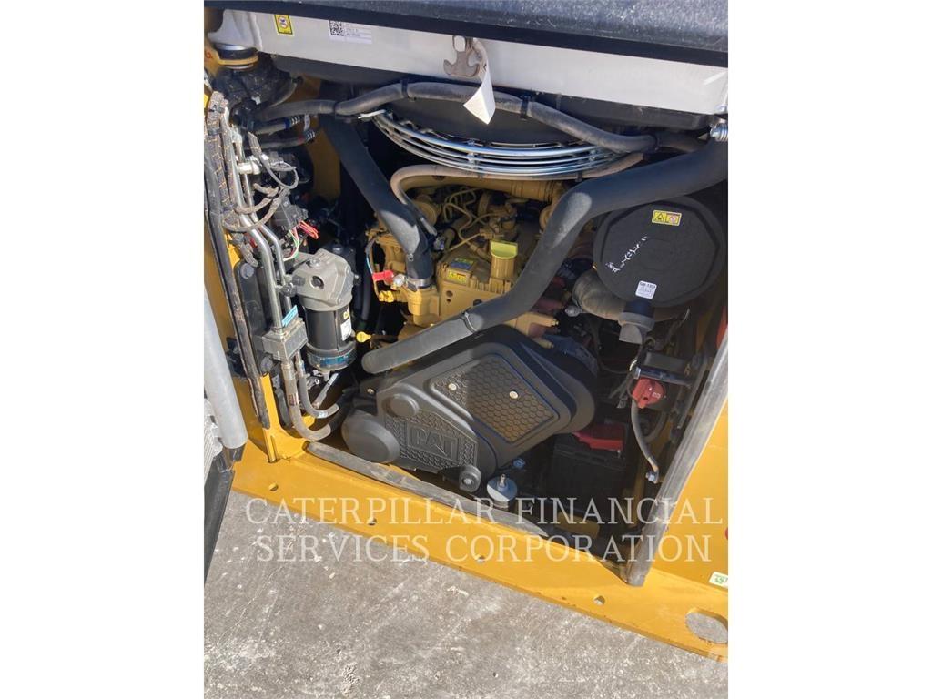 CAT 255-05 Crawler loaders