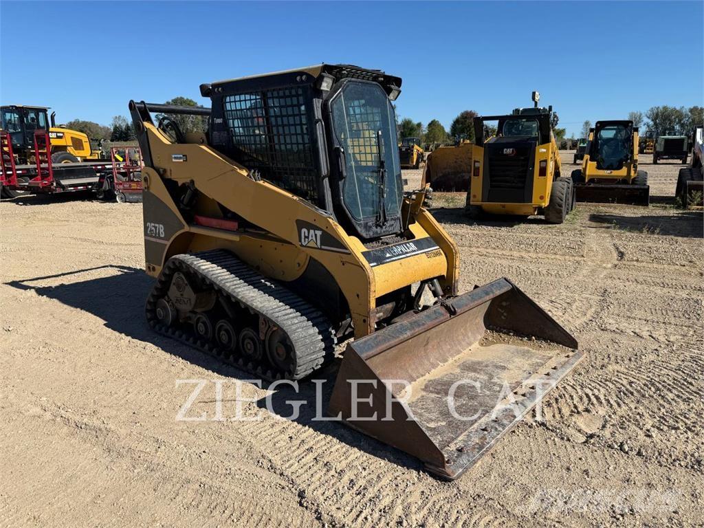 CAT 257B Crawler loaders