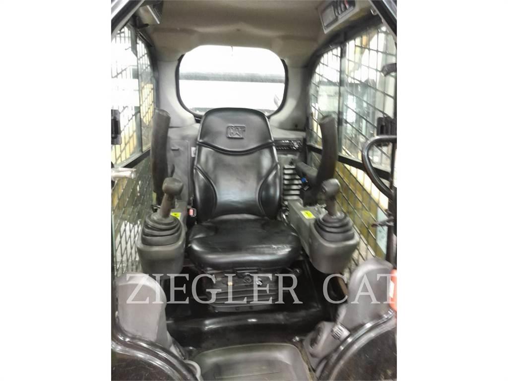 CAT 257D Crawler loaders