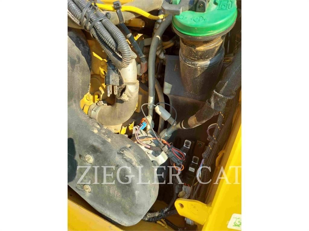 CAT 259D Crawler loaders