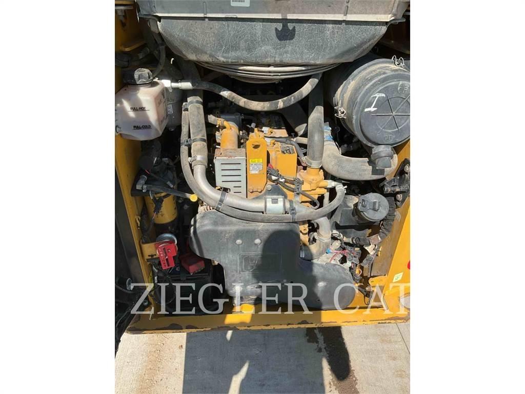 CAT 259D3 Crawler loaders