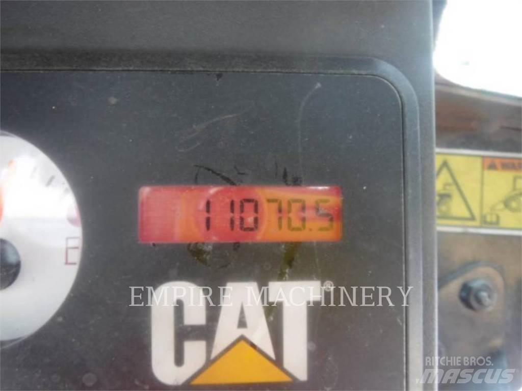 CAT 262C XPS Skid steer loaders