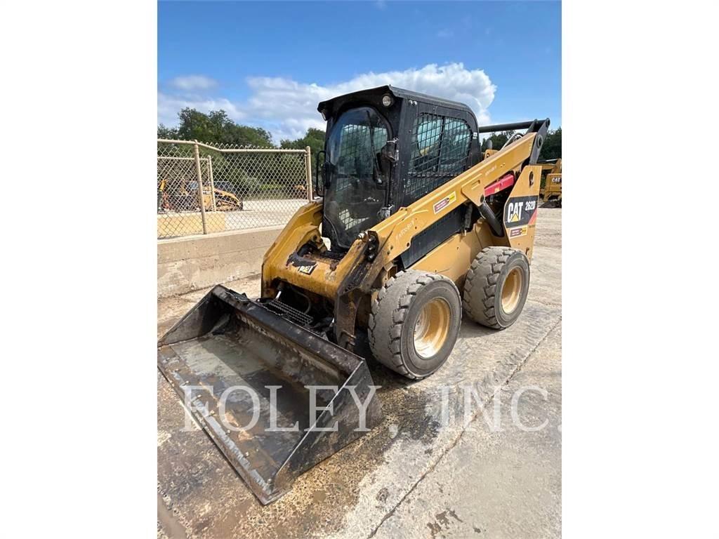 CAT 262D Skid steer loaders