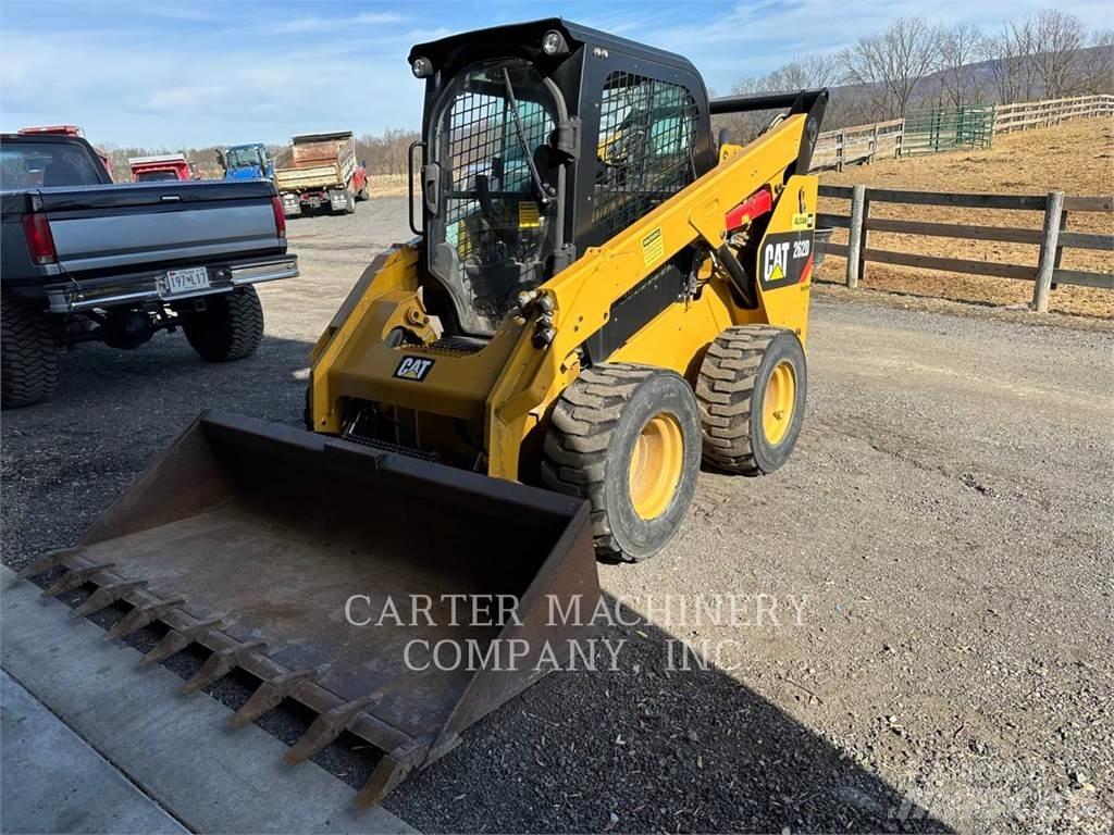 CAT 262D Skid steer loaders