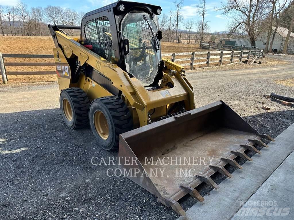 CAT 262D Skid steer loaders