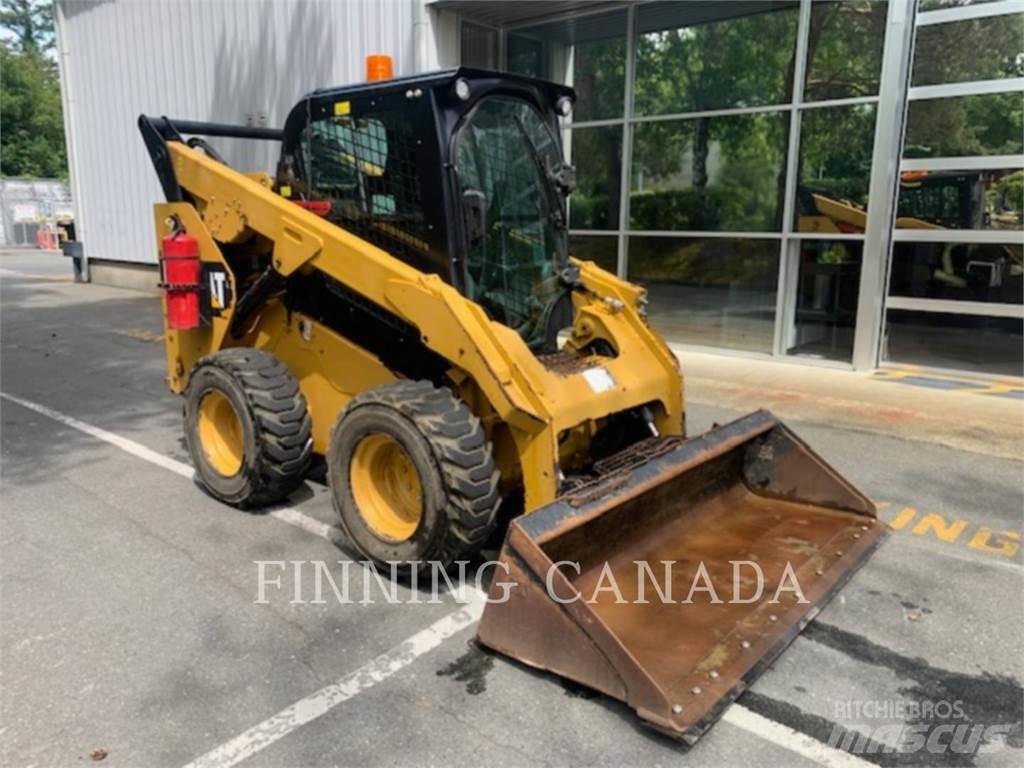 CAT 262D Skid steer loaders