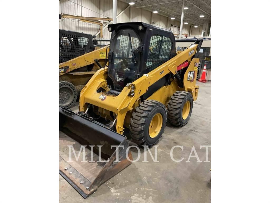 CAT 262D 3 Skid steer loaders