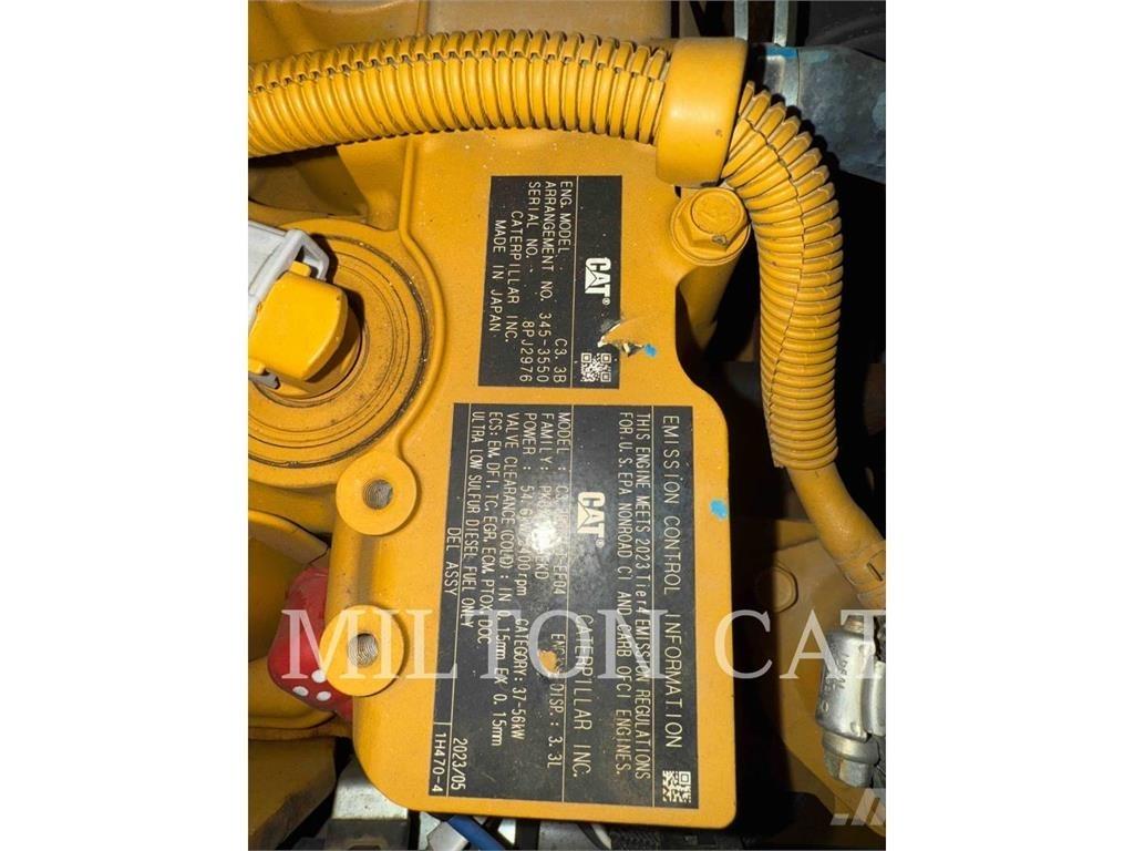 CAT 262D 3 Skid steer loaders