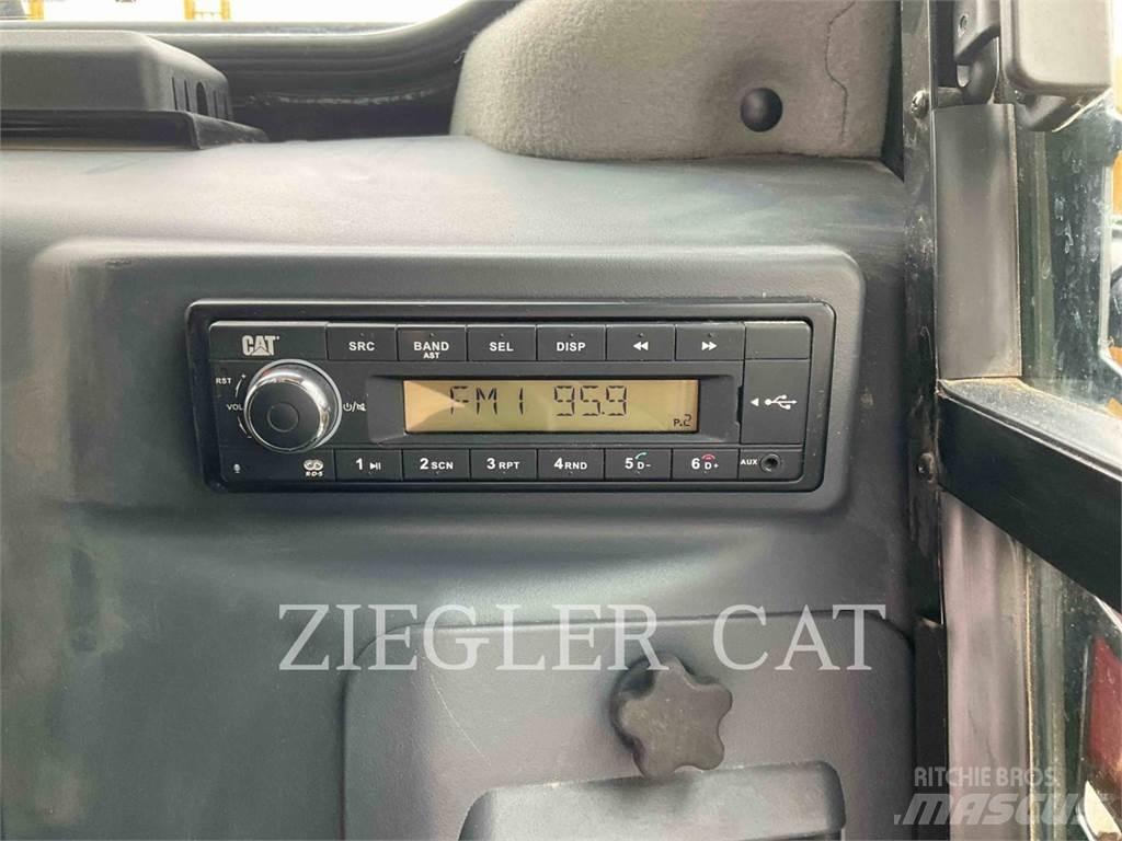 CAT 262D3 Skid steer loaders