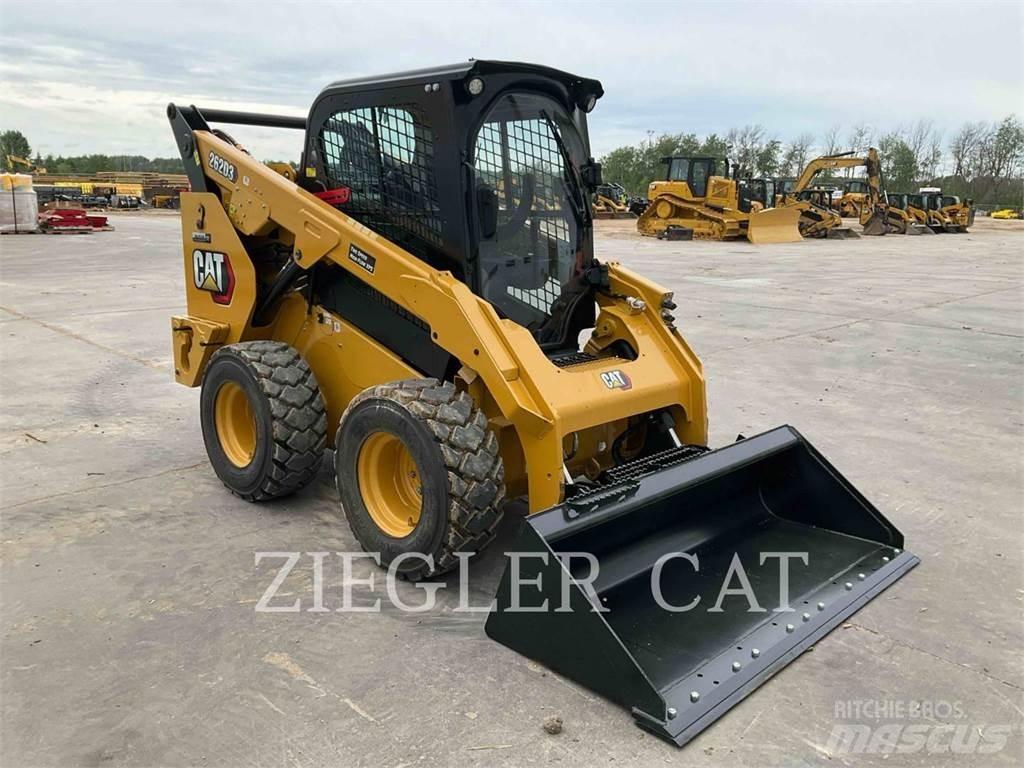 CAT 262D3 Skid steer loaders