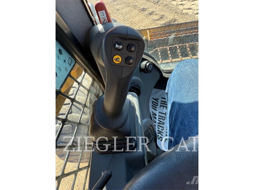 CAT 262D3 Skid steer loaders