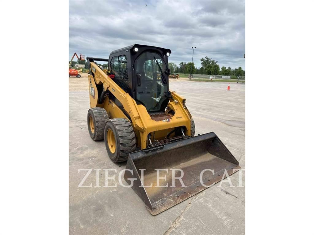 CAT 262D3 Skid steer loaders