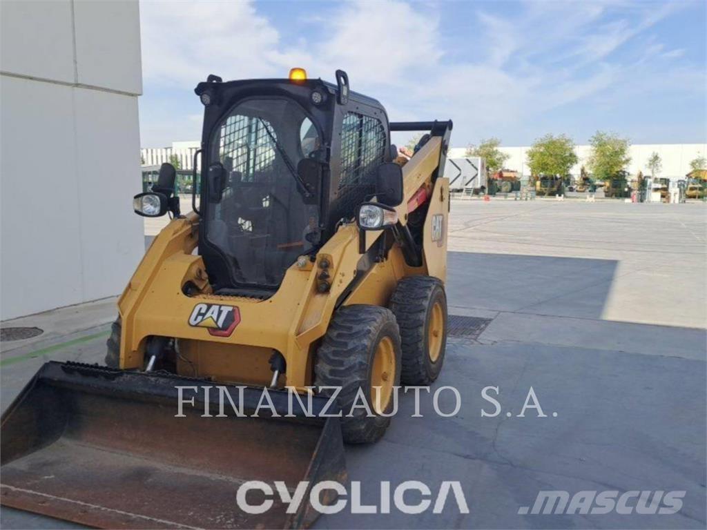 CAT 262D3 Skid steer loaders