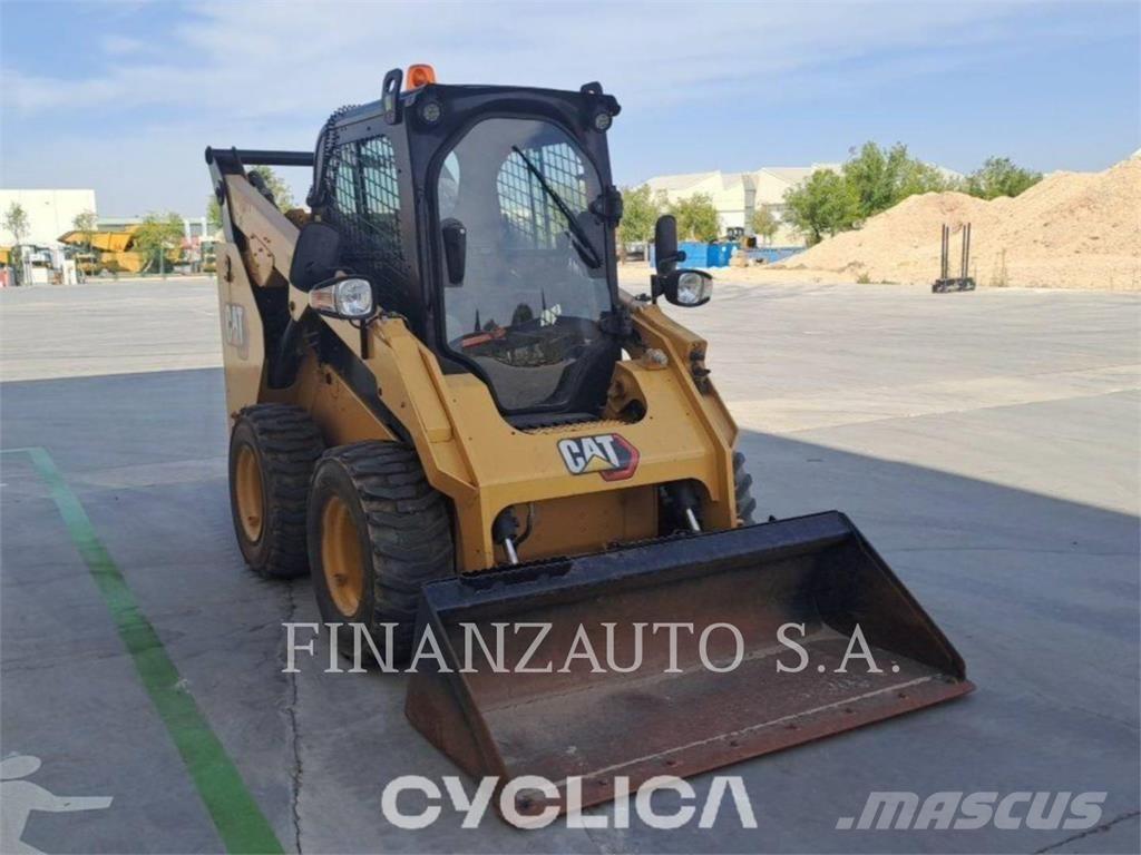 CAT 262D3 Skid steer loaders