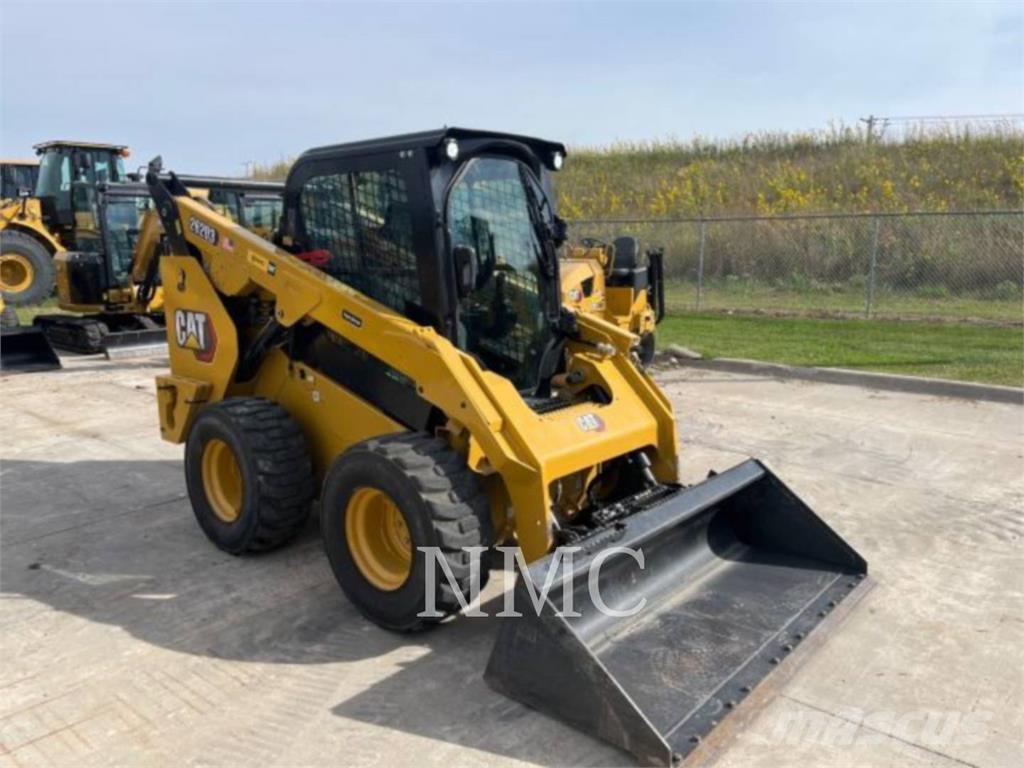 CAT 262D3 Skid steer loaders