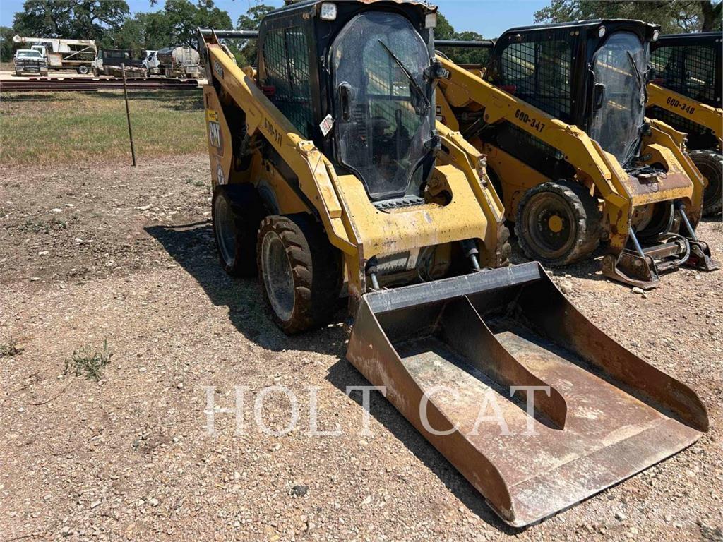 CAT 262D3 Skid steer loaders