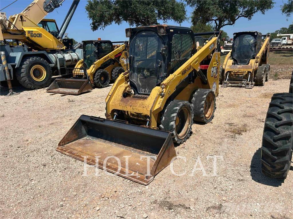 CAT 262D3 Skid steer loaders