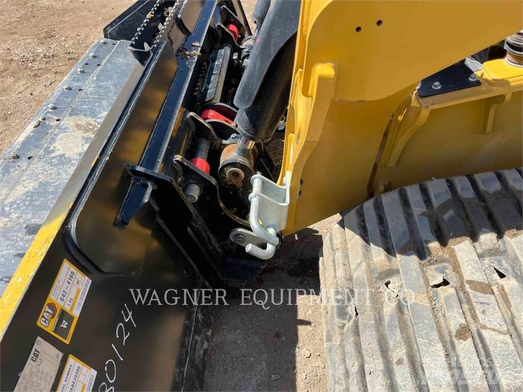 CAT 265 Crawler loaders