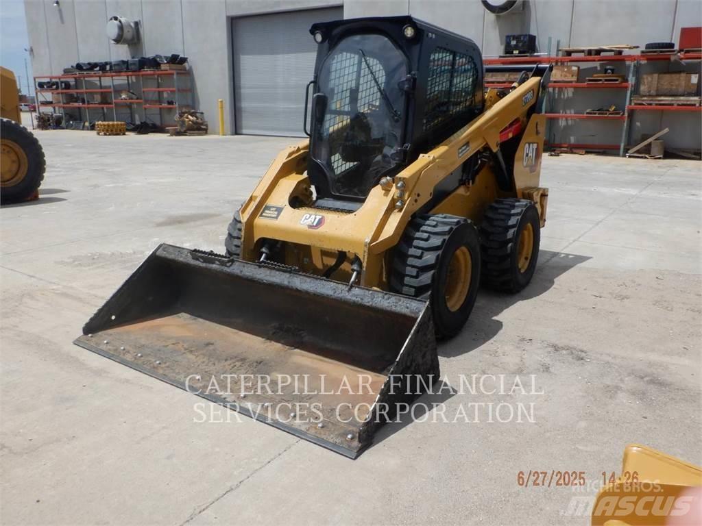 CAT 272D3 Skid steer loaders