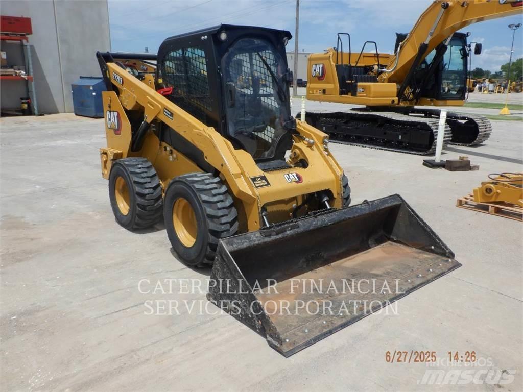 CAT 272D3 Skid steer loaders