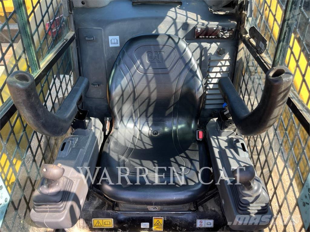 CAT 272D3 C3H1 Skid steer loaders