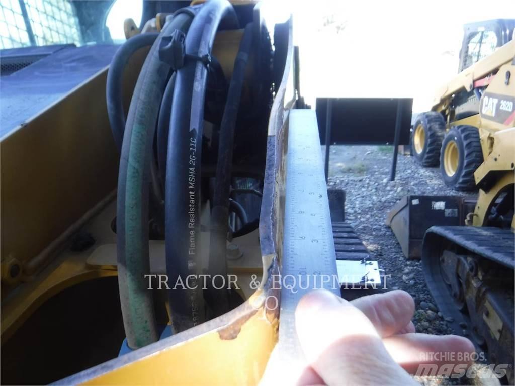 CAT 279D H2CB Skid steer loaders