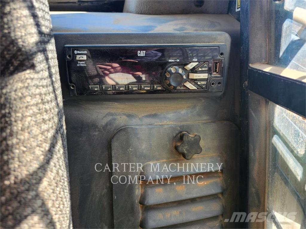 CAT 299D2 Skid steer loaders