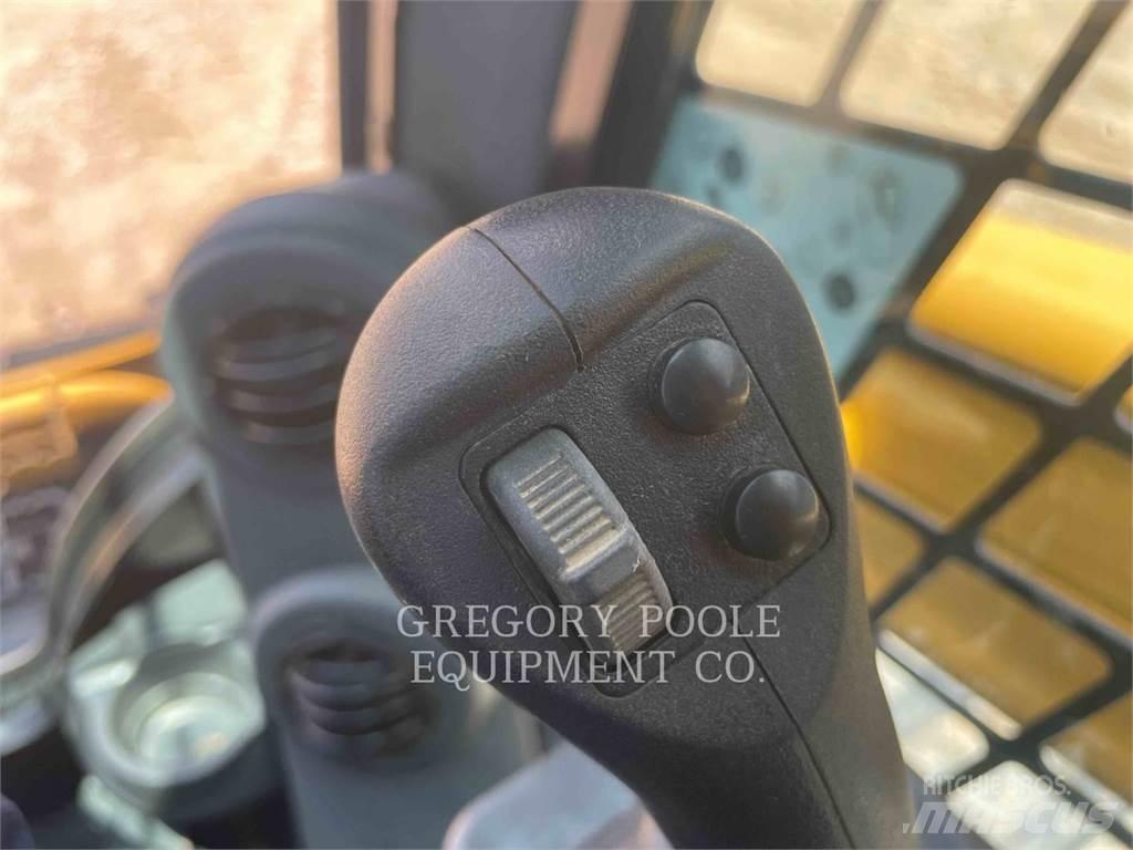 CAT 299D3 Crawler loaders