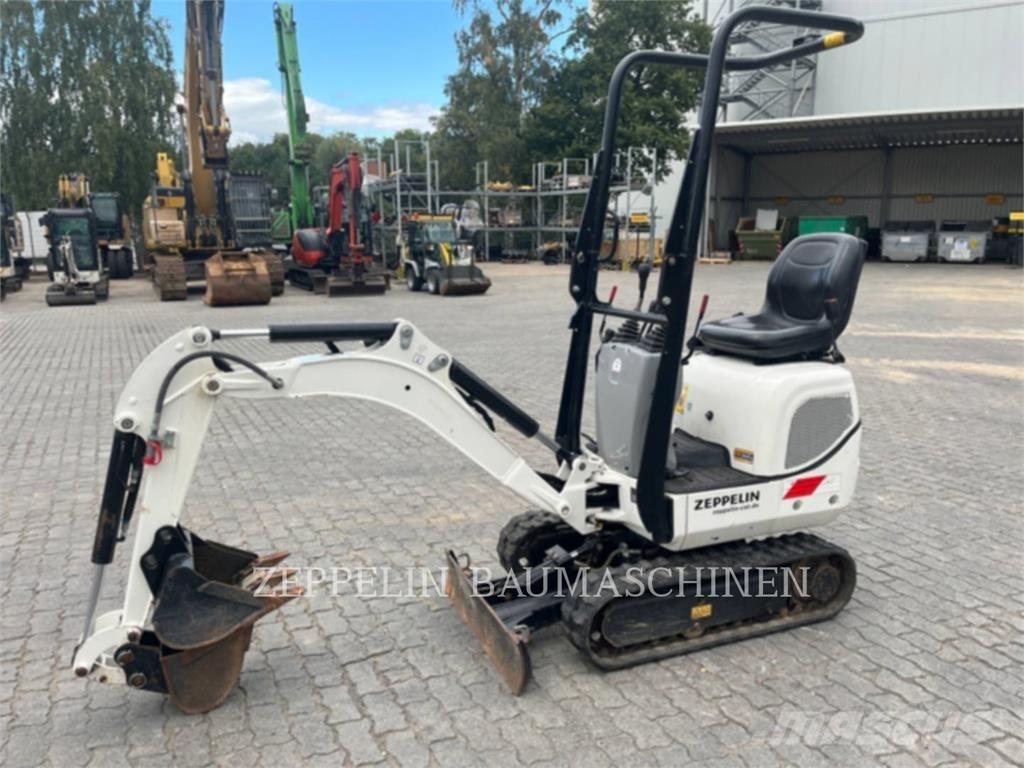 CAT 300.9D Crawler excavators