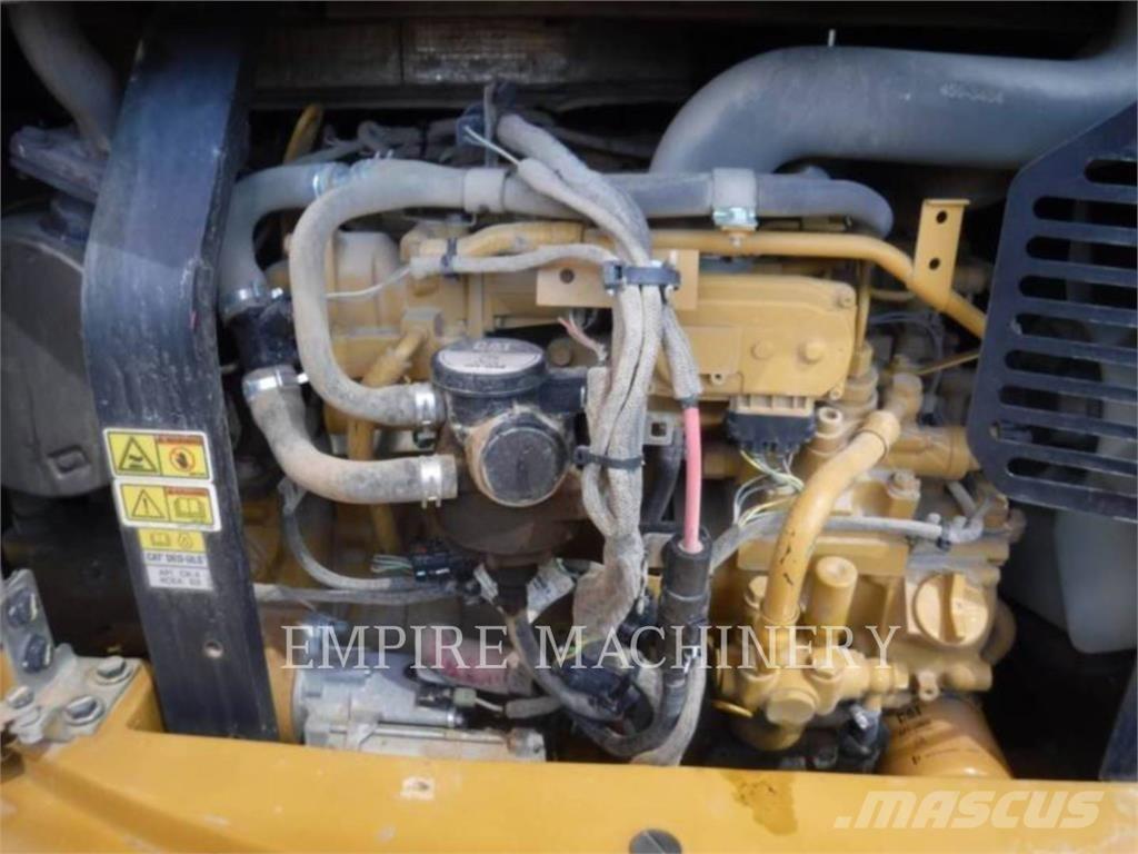CAT 305.5E2 Crawler excavators