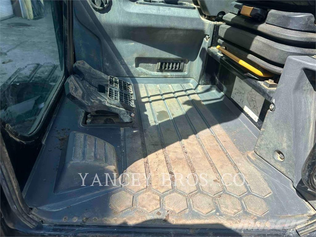 CAT 310 Crawler excavators