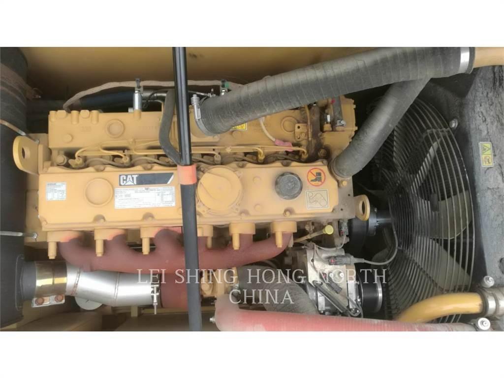 CAT 320D2 Crawler excavators