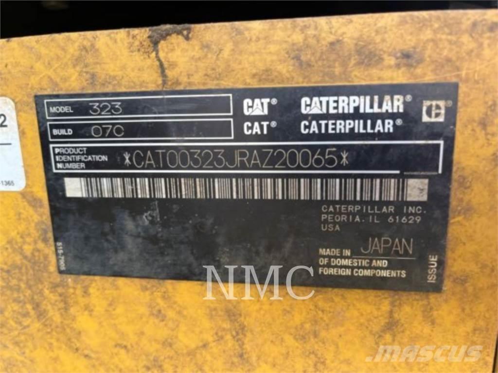 CAT 323 Crawler excavators