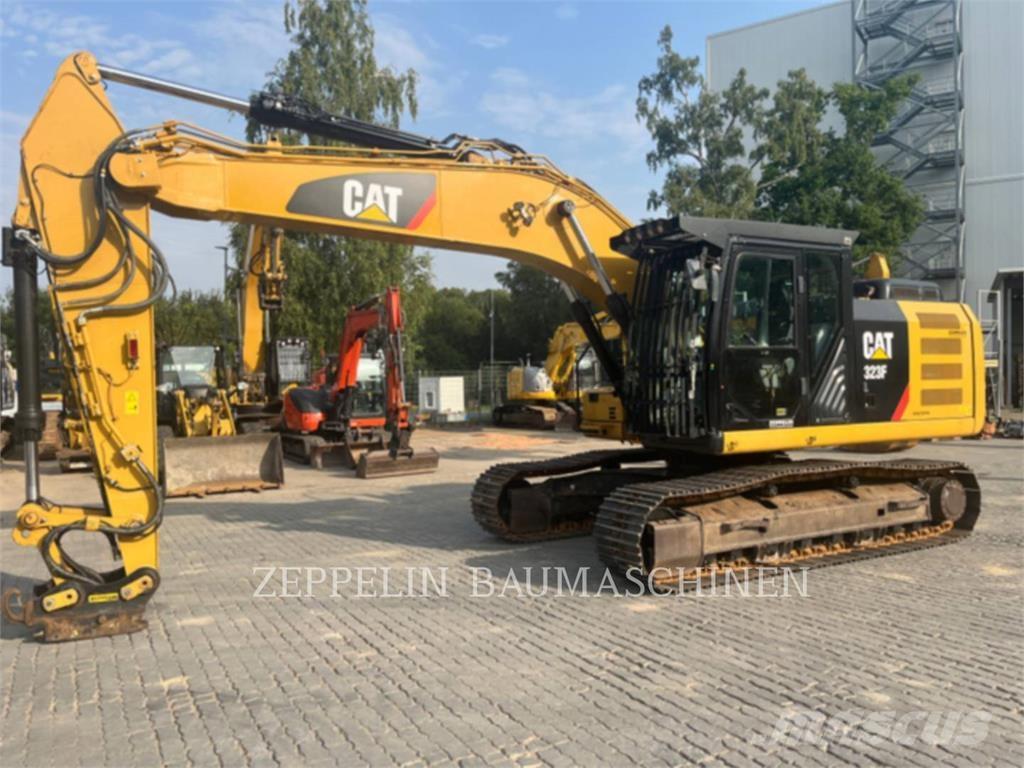 CAT 323FL Crawler excavators