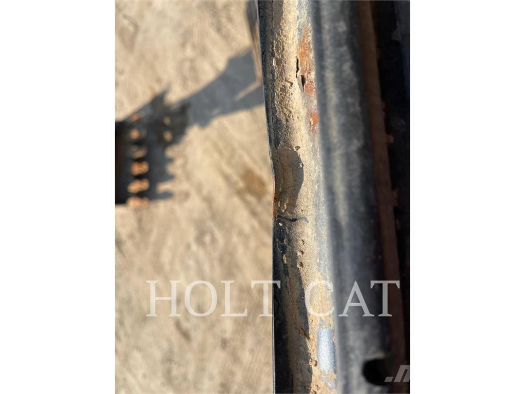 CAT 323FL Crawler excavators