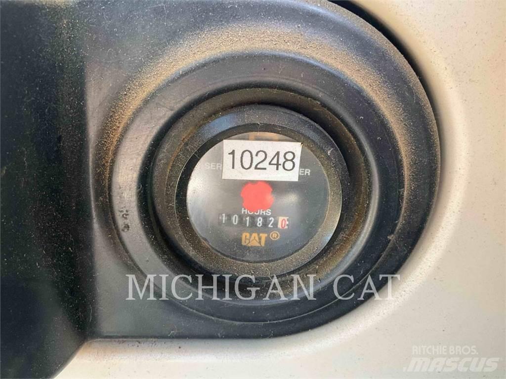 CAT 325CL Crawler excavators